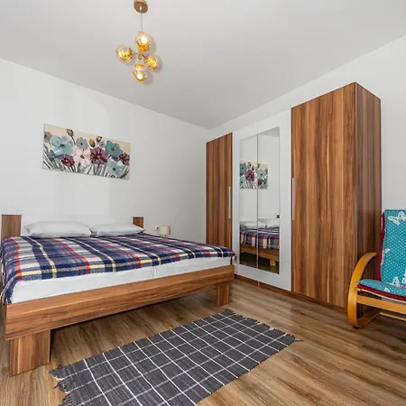 Micika 4+1 Pax Feriehus *